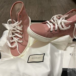 Women’s Gucci Sneakers
